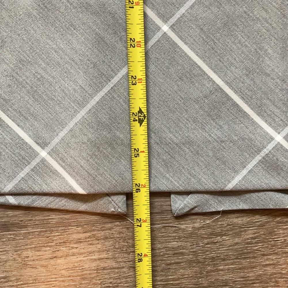 Light Gray Express Skirt with Linear Print - Picture 3 of 8